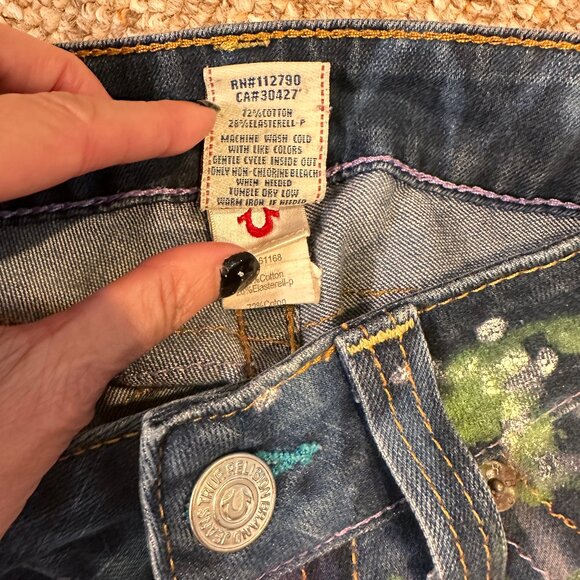 TRUE RELIGION Alien stretch tie dye Shorts Women's Size 26 Denim Cutoff Hem Y2K - Picture 4 of 8